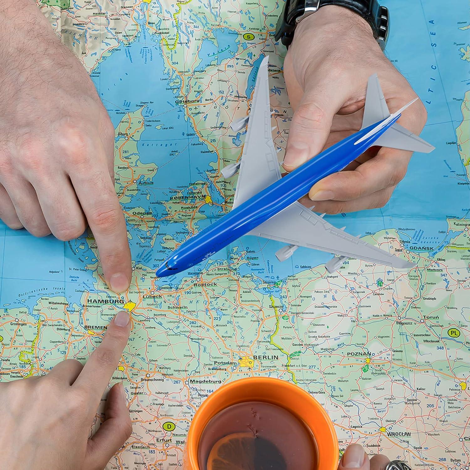 Modelo de avión Busyflies KLM 747 a escala 1:300