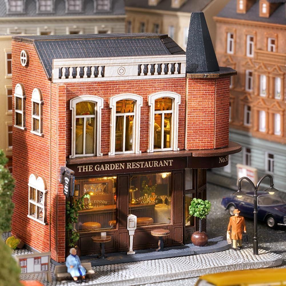 Kit Casa de Muñecas Madera DIY Montidey LED 1:100