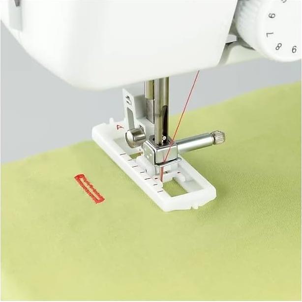 SM1704 17-Stitch Free Arm Sewing Machine