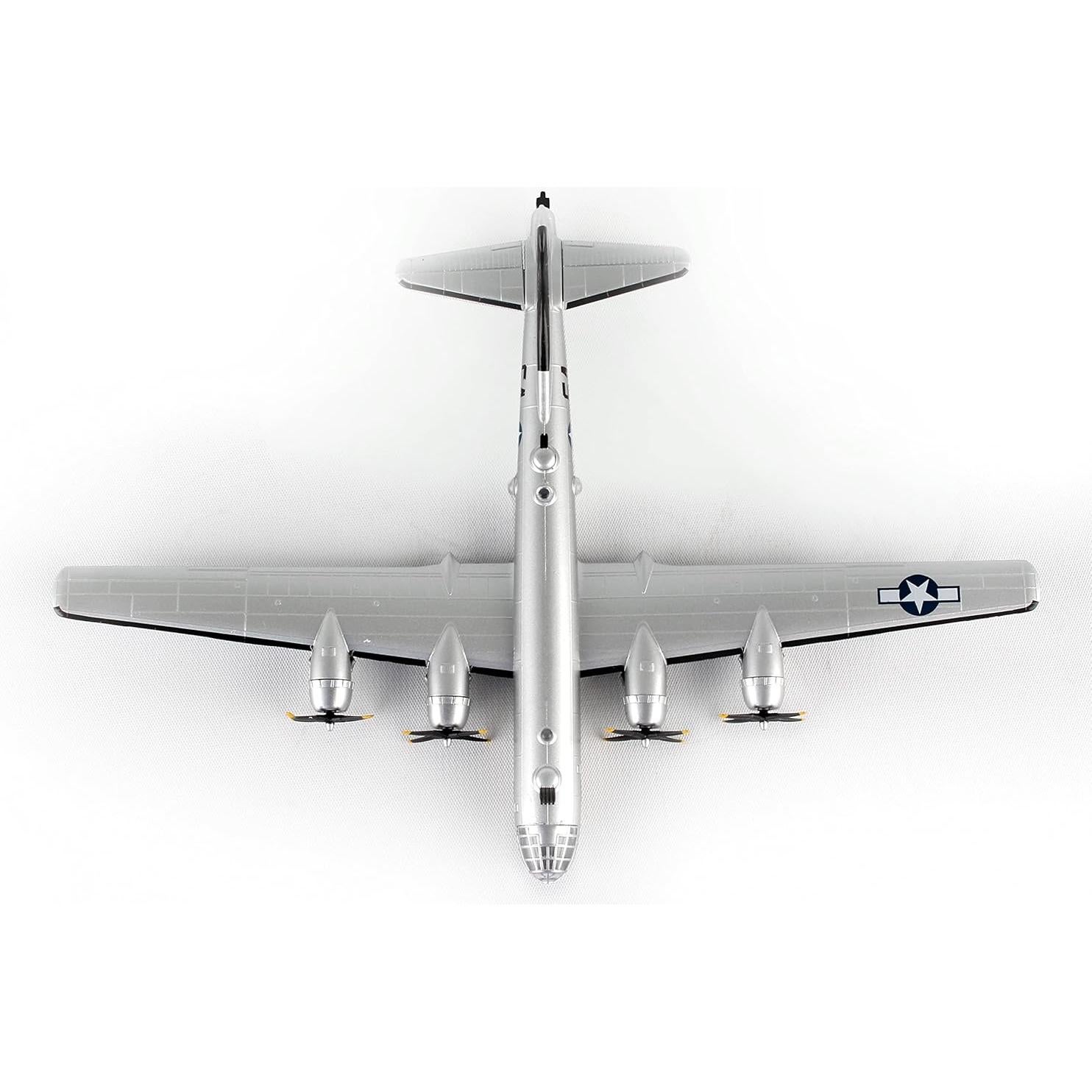 Daron B-29 Superfortress 1:200 Metal T Square 54