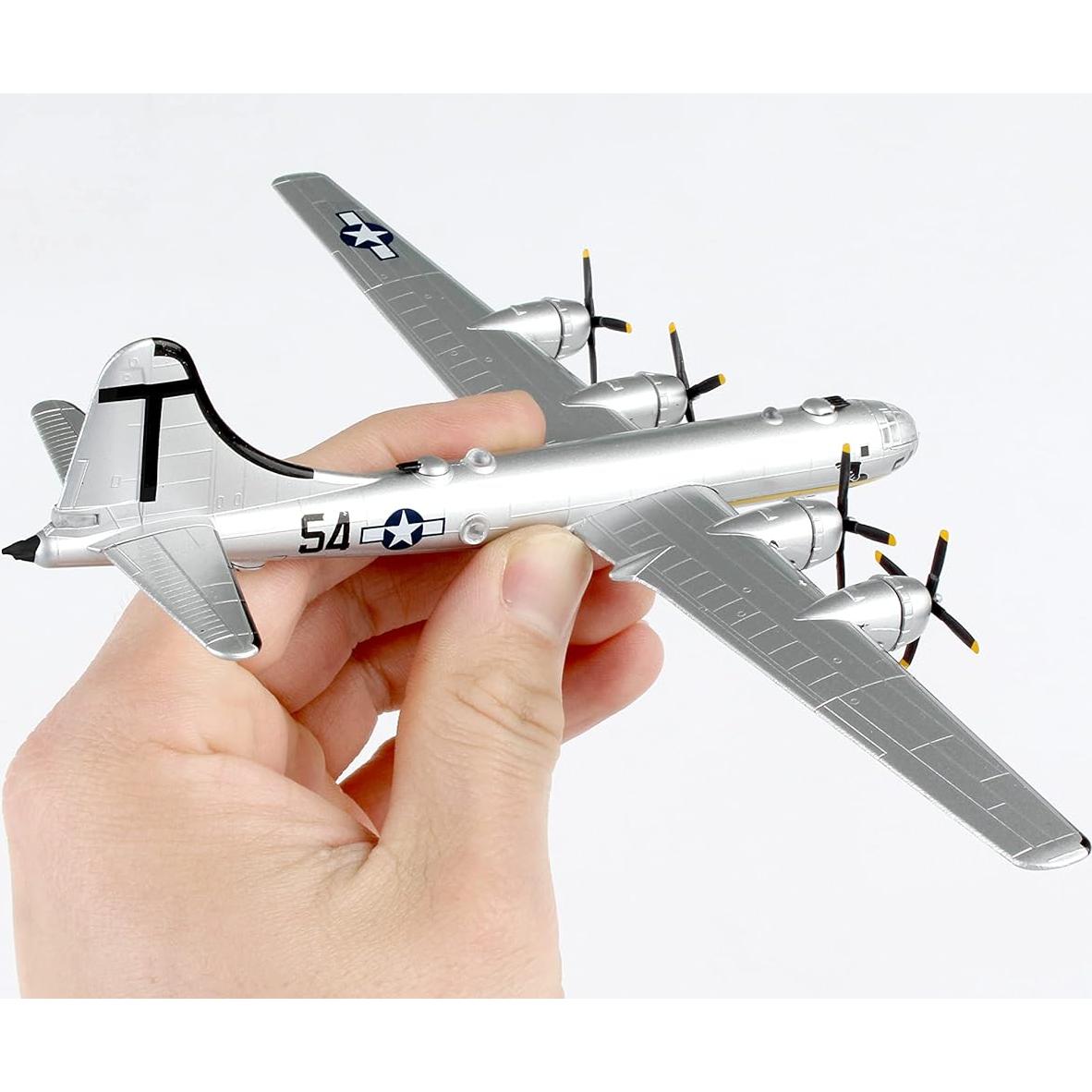 Daron B-29 Superfortress 1:200 Metal T Square 54