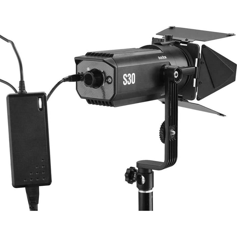 Luz LED Focalizada Godox S30 5600K 0.91kg