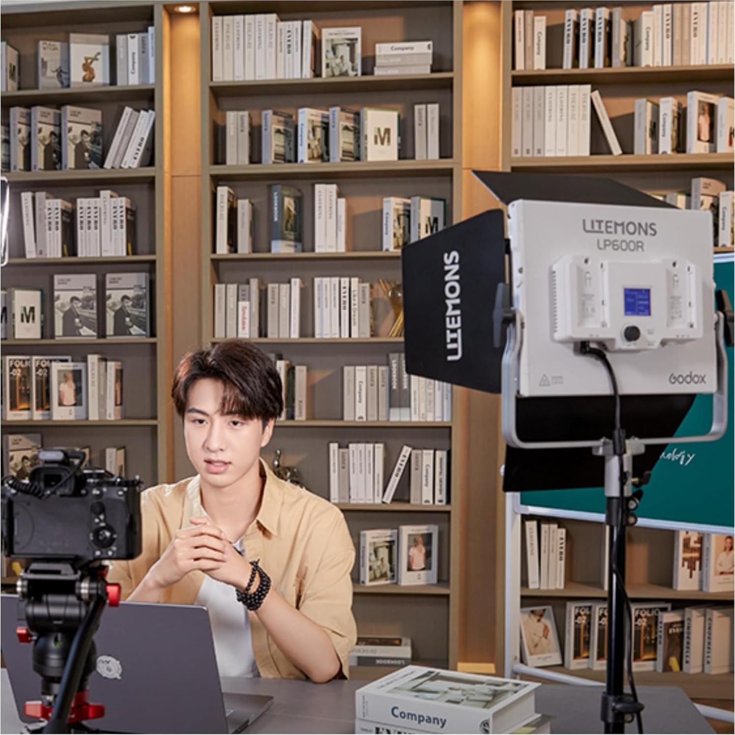 Panel de Luz LED RGB Godox Litemons LP600R 60W con App