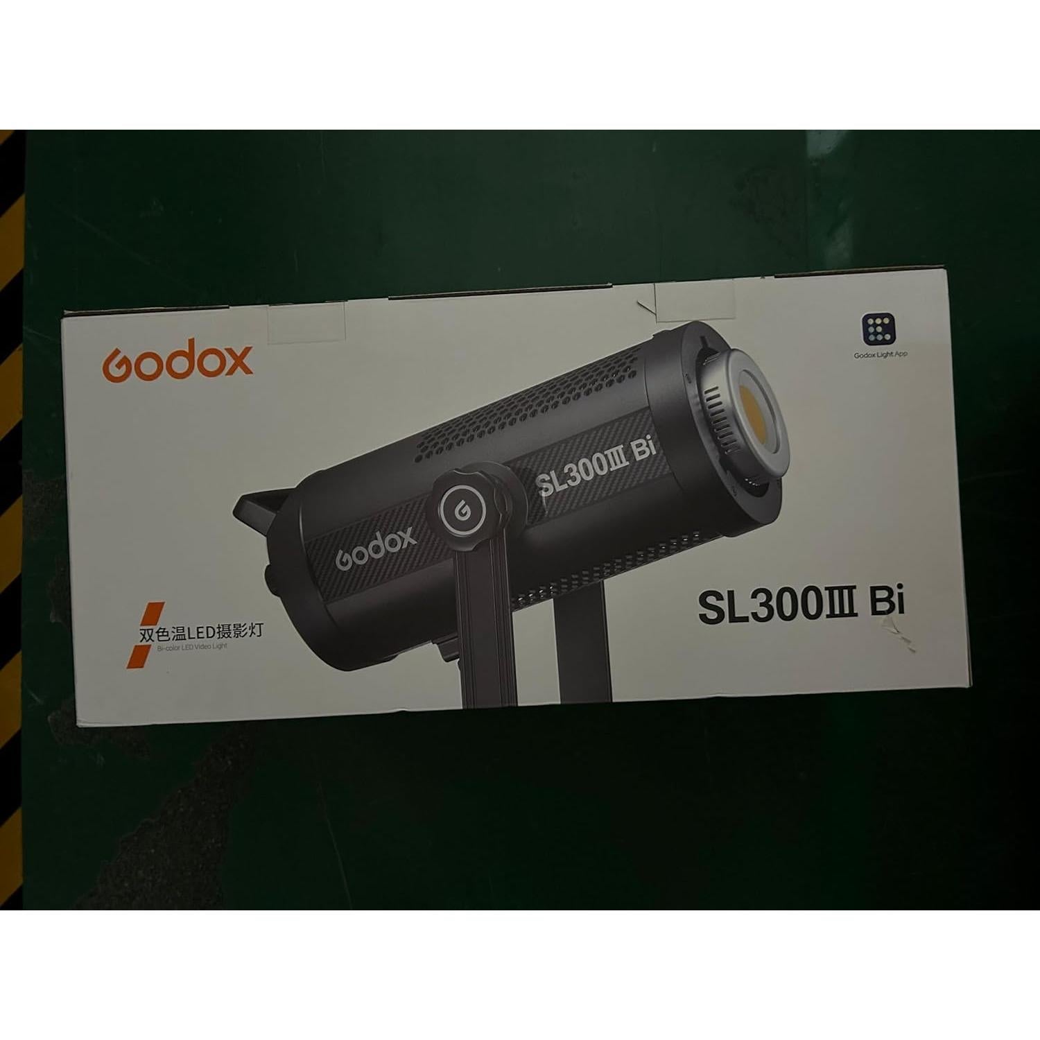 Godox SL300IIIBi 330W Luz LED Ajustable 2800K-6500K
