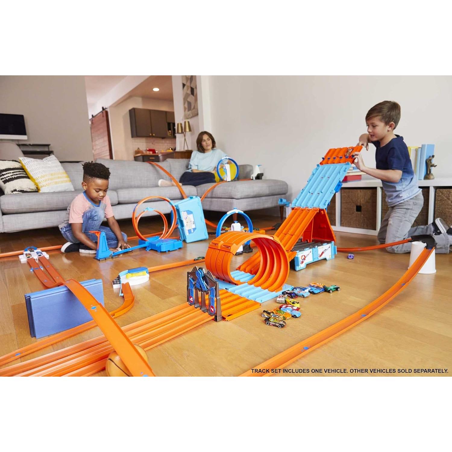 Juego de Pista Hot Wheels GKT87 con 3 Acrobacias y 2 Autos