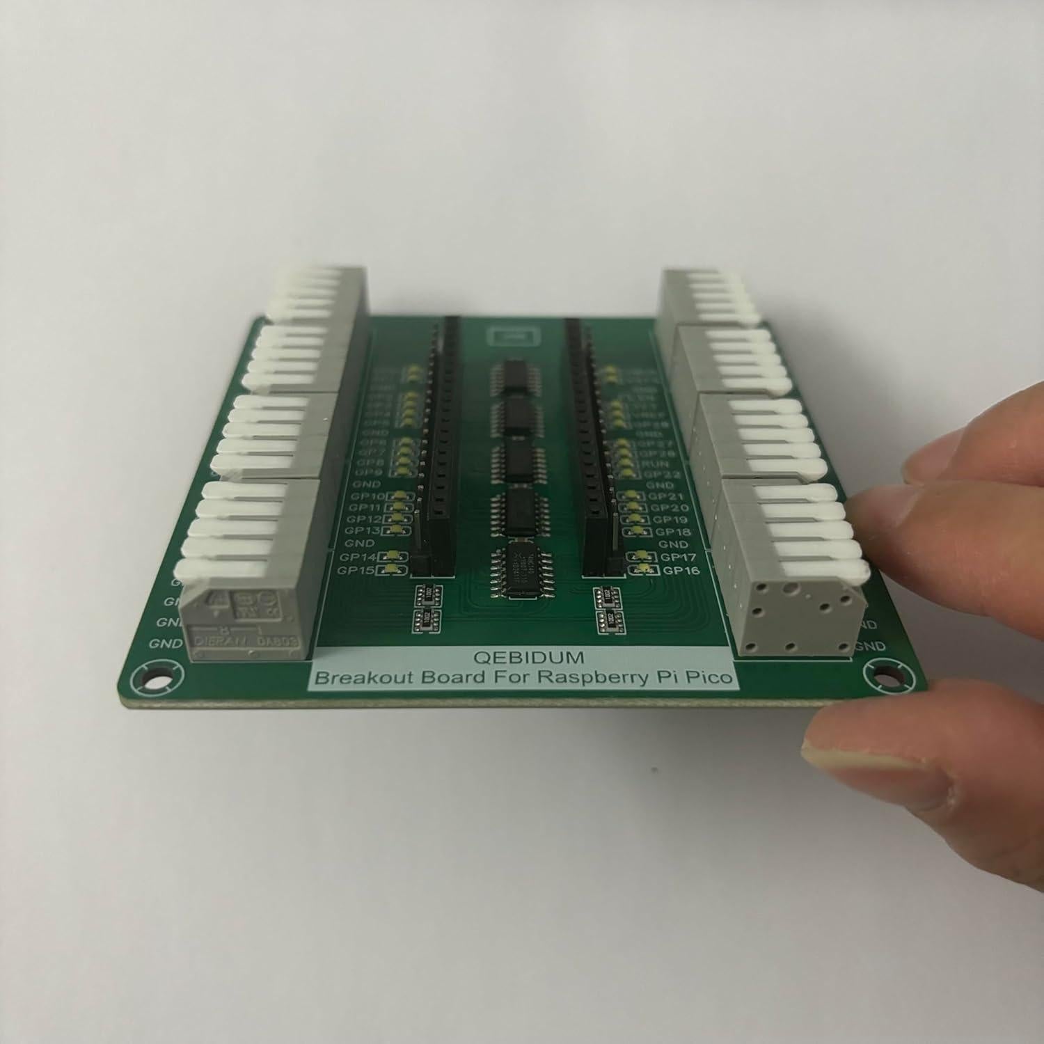 Placa de expansión QEBIDUM para Raspberry Pi Pico con LED