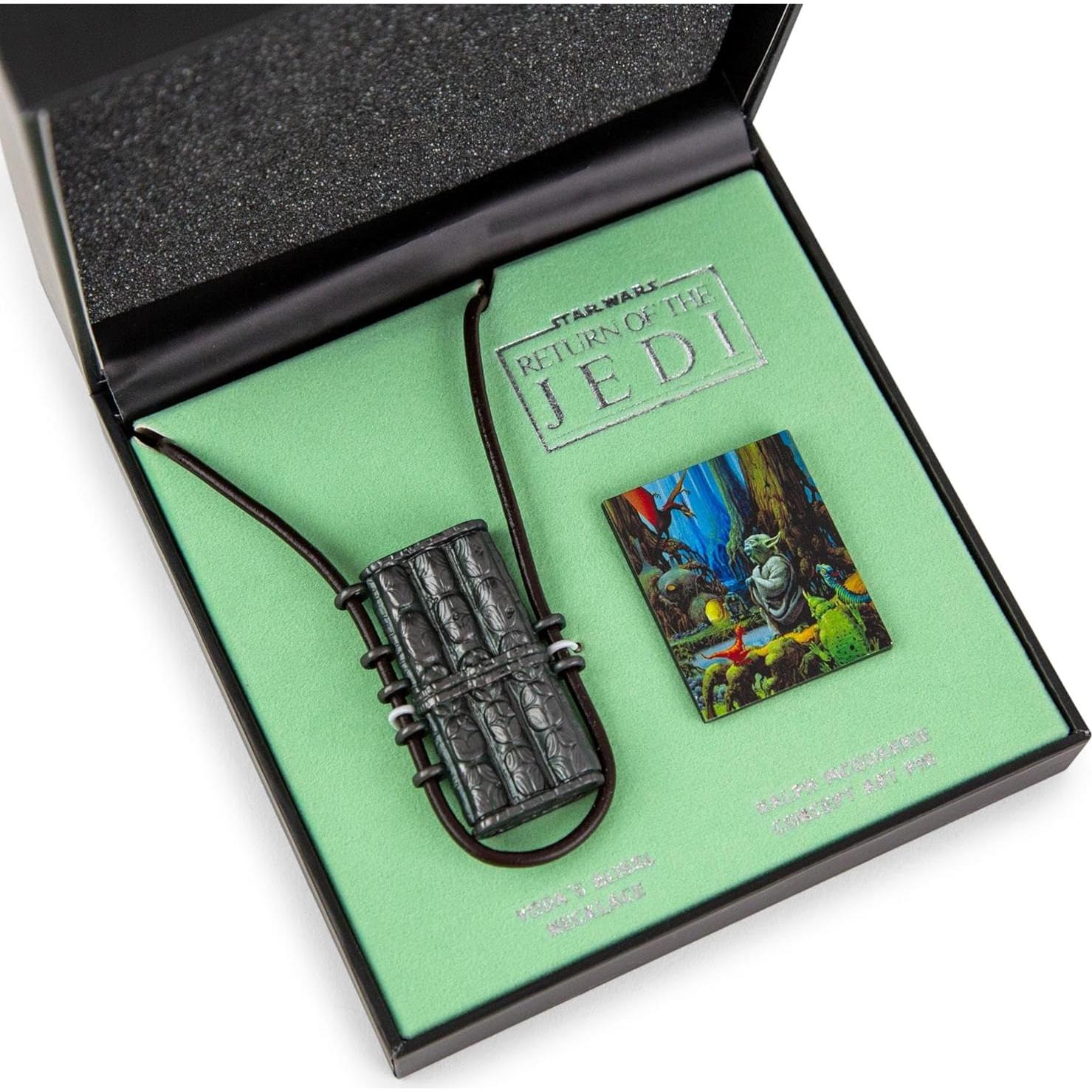 Conjunto Coleccionista Yoda Blissl Collar y Pin Esmalte