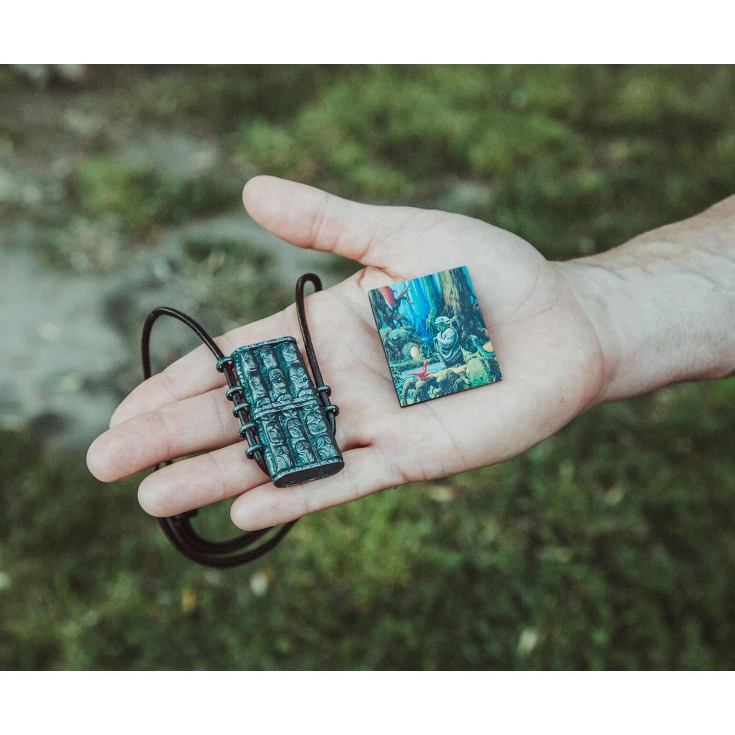 Conjunto Coleccionista Yoda Blissl Collar y Pin Esmalte