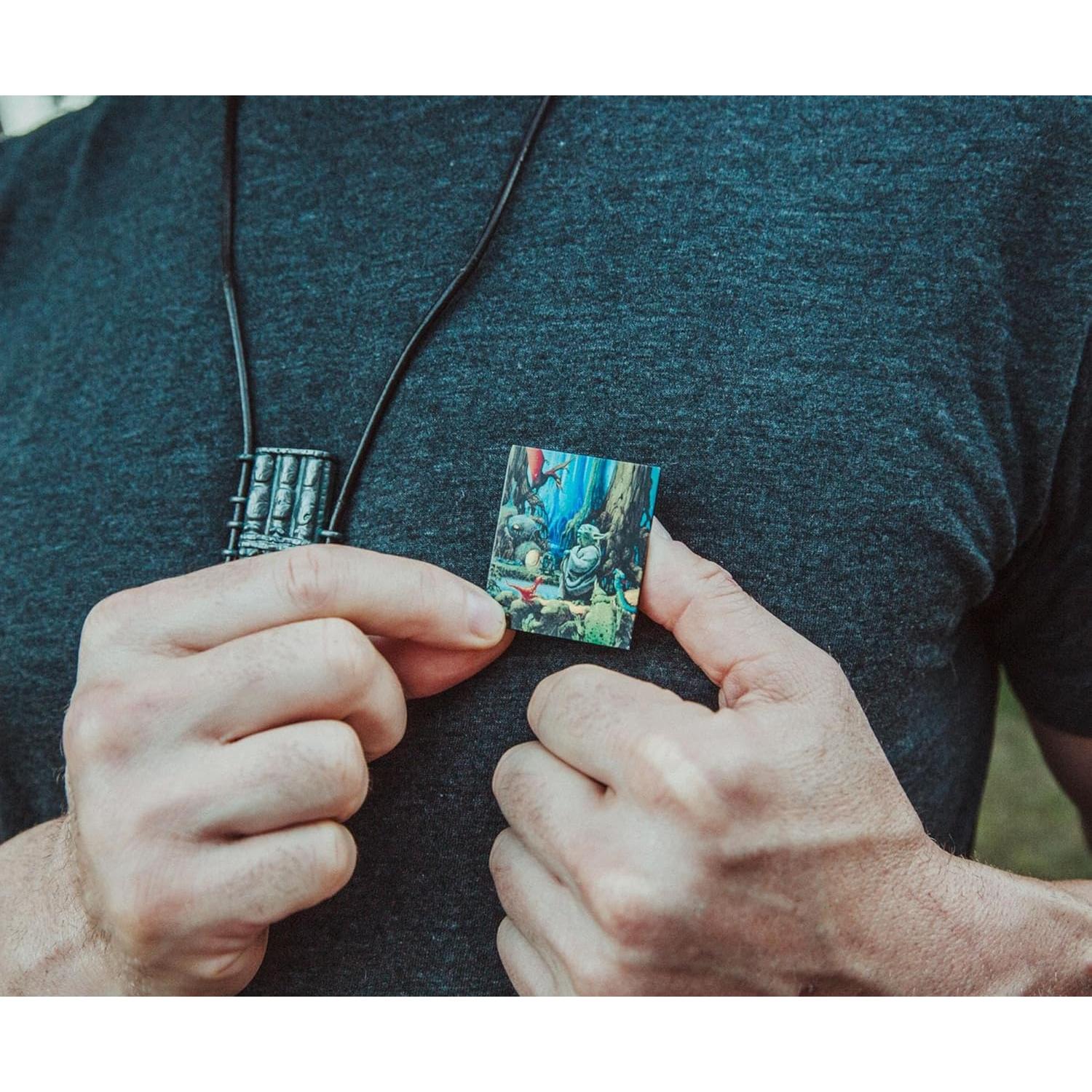 Conjunto Coleccionista Yoda Blissl Collar y Pin Esmalte