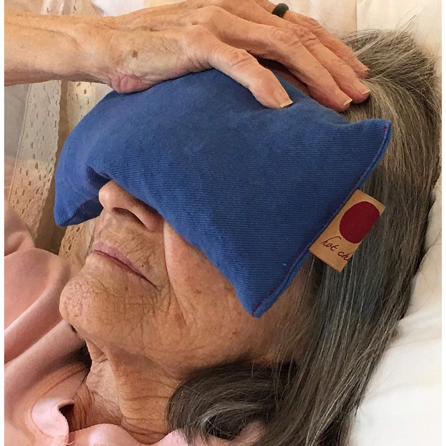 Almohadilla térmica para ojos Hot Cherry - Mezclilla azul, 25.3x10.2cm