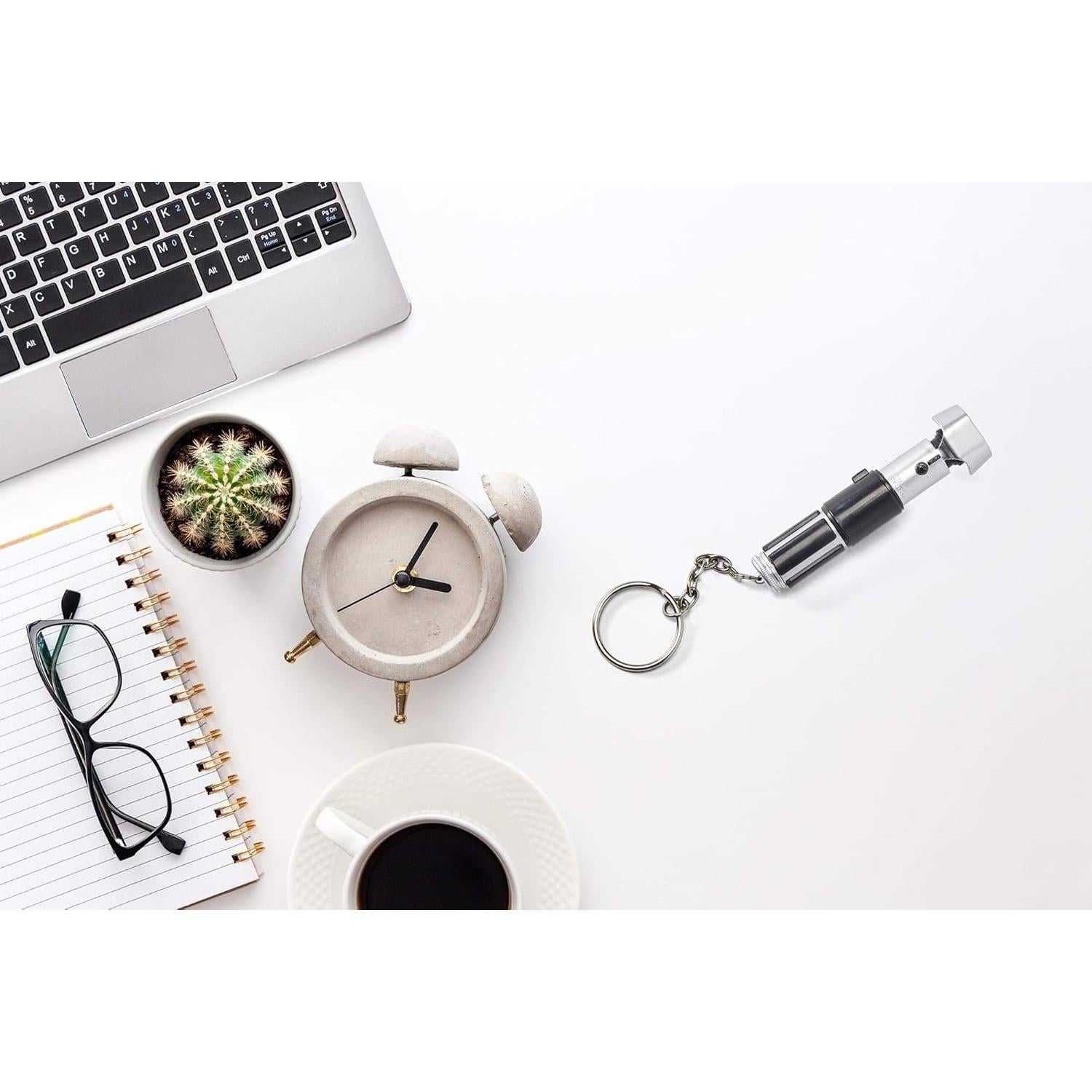 Llavero Sable de Luz Yoda Star Wars LED Verde Miniatura