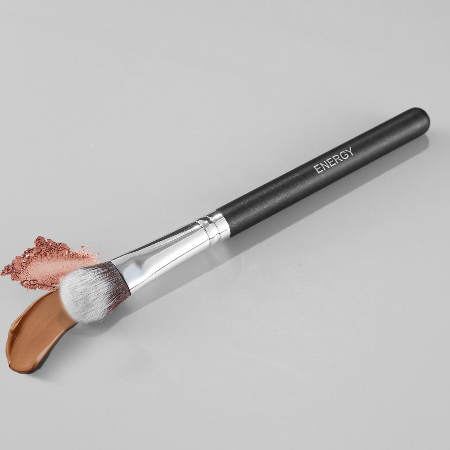 Brocha de Corrector Iluminador ENERGY 273 - Cerdas Suaves