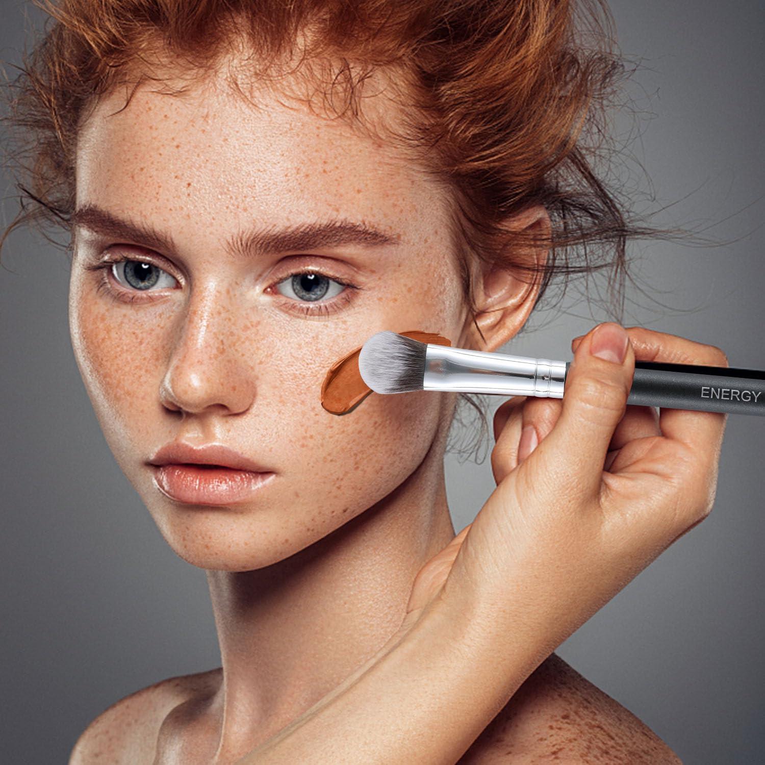 Brocha de Corrector Iluminador ENERGY 273 - Cerdas Suaves