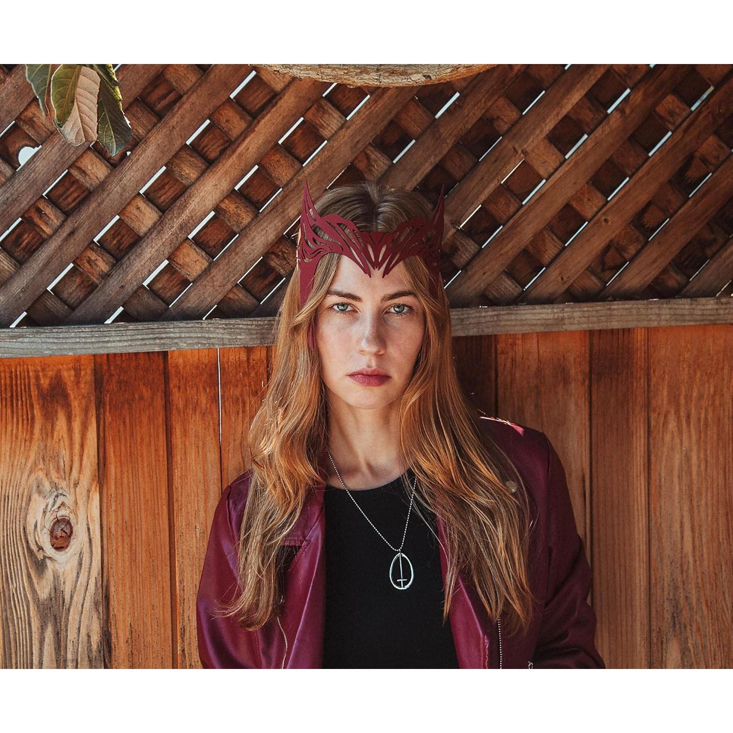 Conjunto de Réplica WandaVision Tiara y Collar S.W.O.R.D.