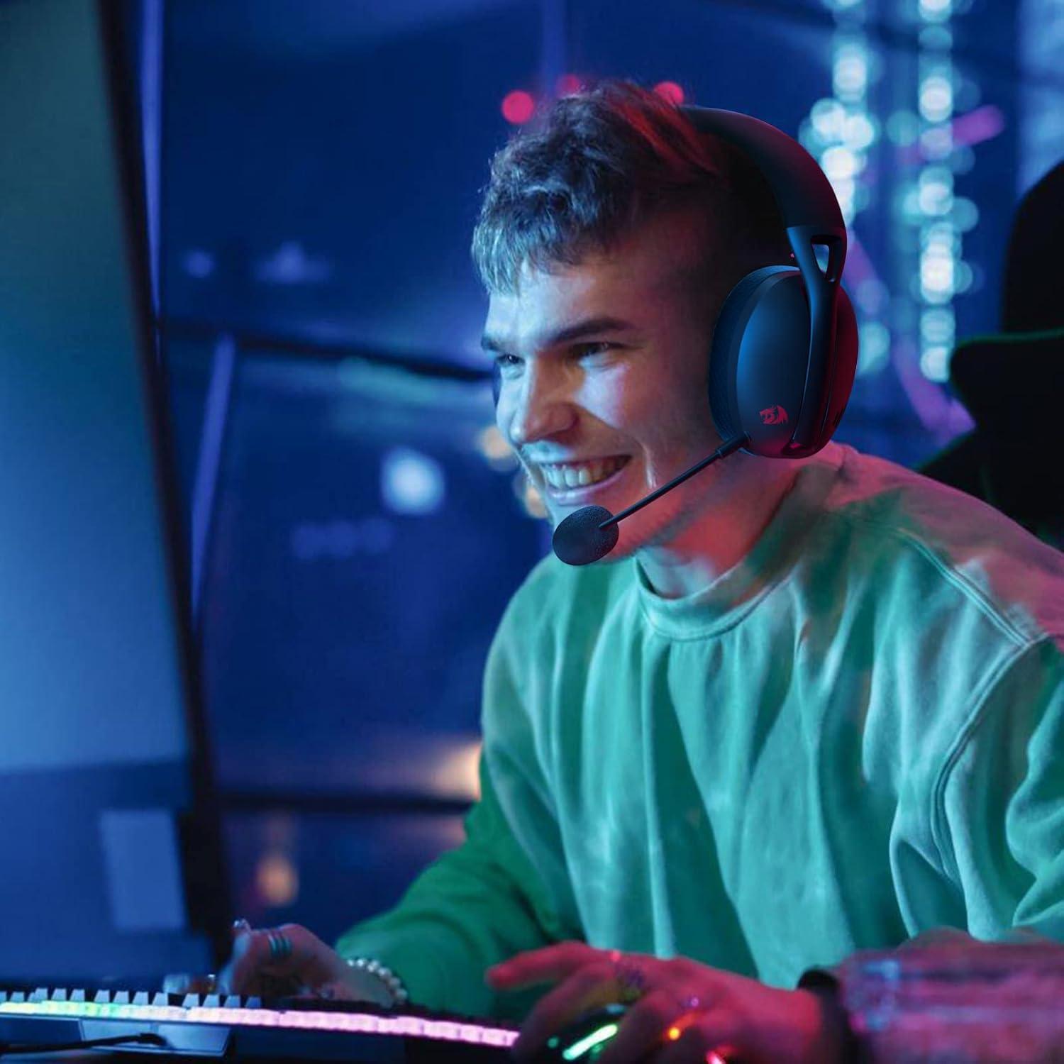 Auriculares Gaming Inalámbricos Redragon H848 - Sonido 7.1 - Ligero