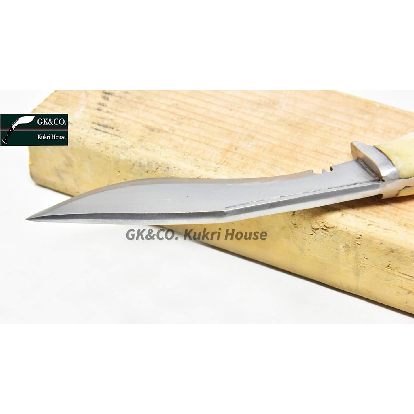 Kukri GK&CO. de 5" con Mango de Hueso de Búfalo - Hecho a Mano