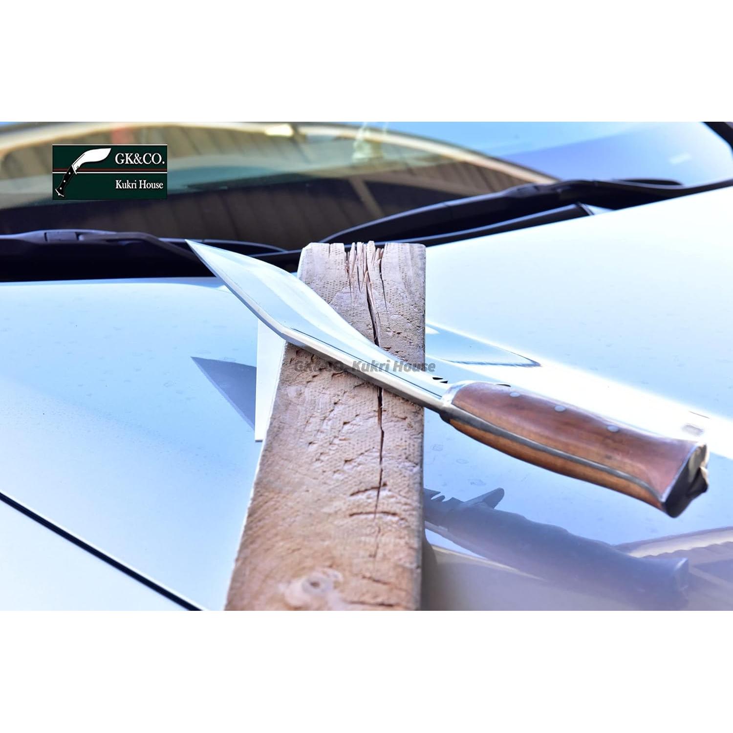 Cuchillo Kukri GK&CO. 33 cm Hecho a Mano en Nepal con Funda