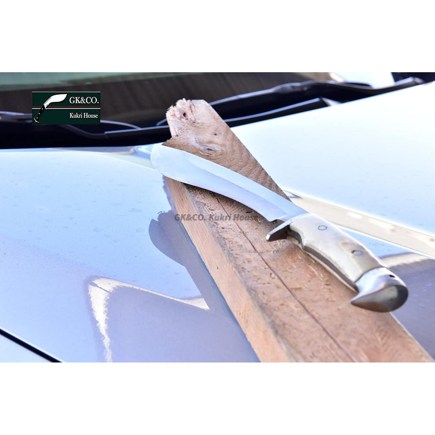 Cuchillo Kukri GK&CO. 23 cm Acero al Carbono Mango Hueso