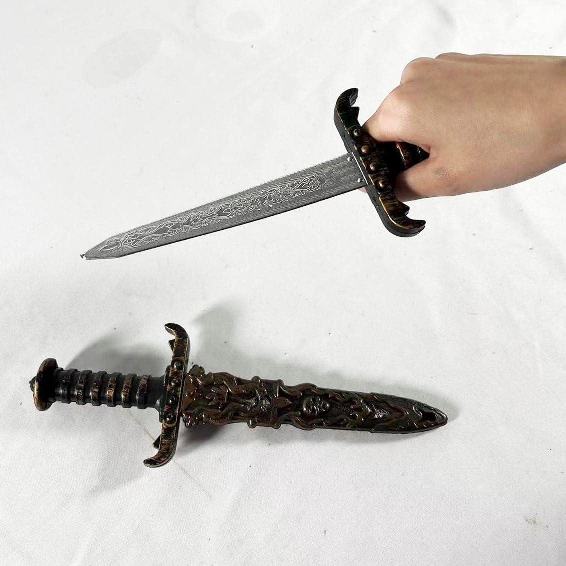 2 Pcs Plastic Dagger Sword Toy Not Sharp Fake Knife for Pirate Costume Accessories Party Props (Bronze)