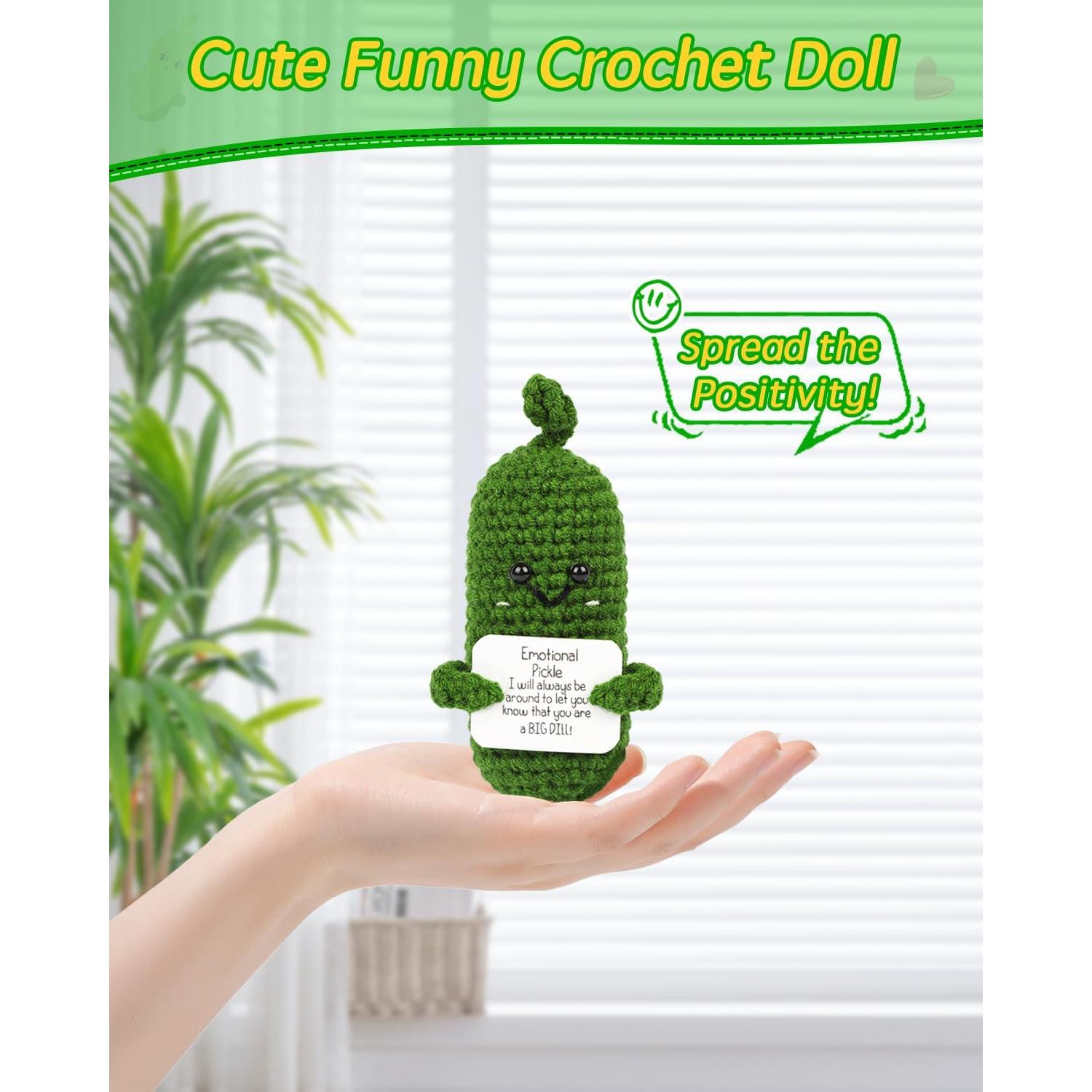 Mini Muñeca de Tejido JELUTAR Pepinillo Divertido 7.9 cm