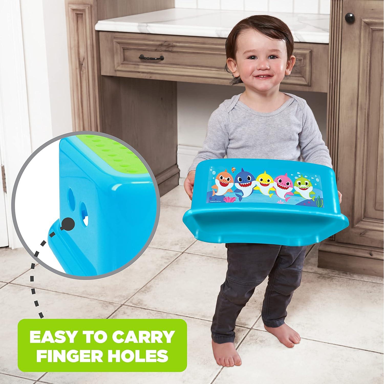 Escalón de Baño Baby Shark PinkFong Antideslizante 36.2x24.1cm