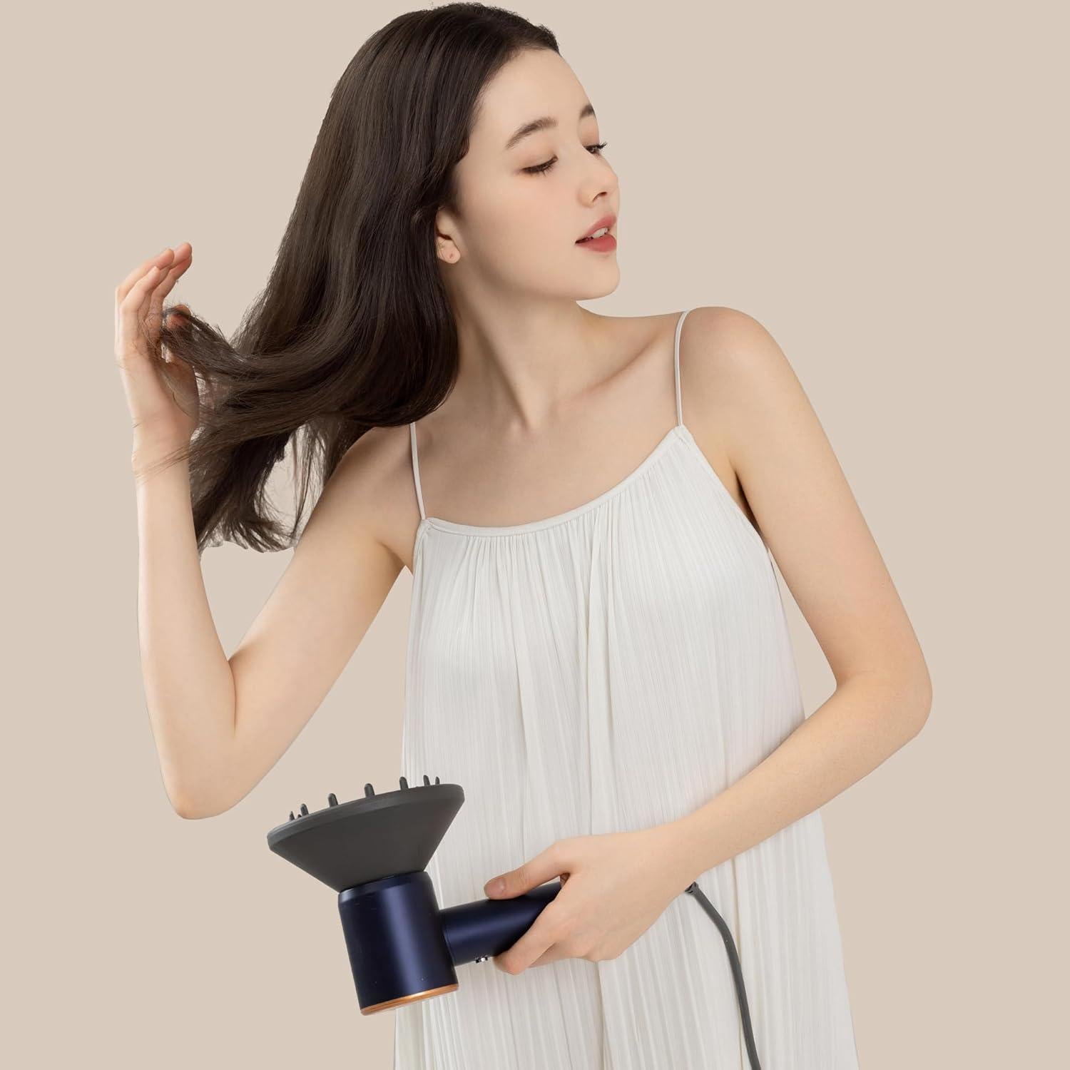 Secador de Pelo AINA X1 - Motor Sin Escobillas 110,000 RPM, 3 Accesorios