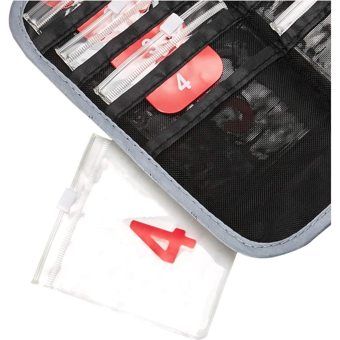 Organizador de Pastillas de Viaje Lewis N. Clark - 16 Compartimentos Negro