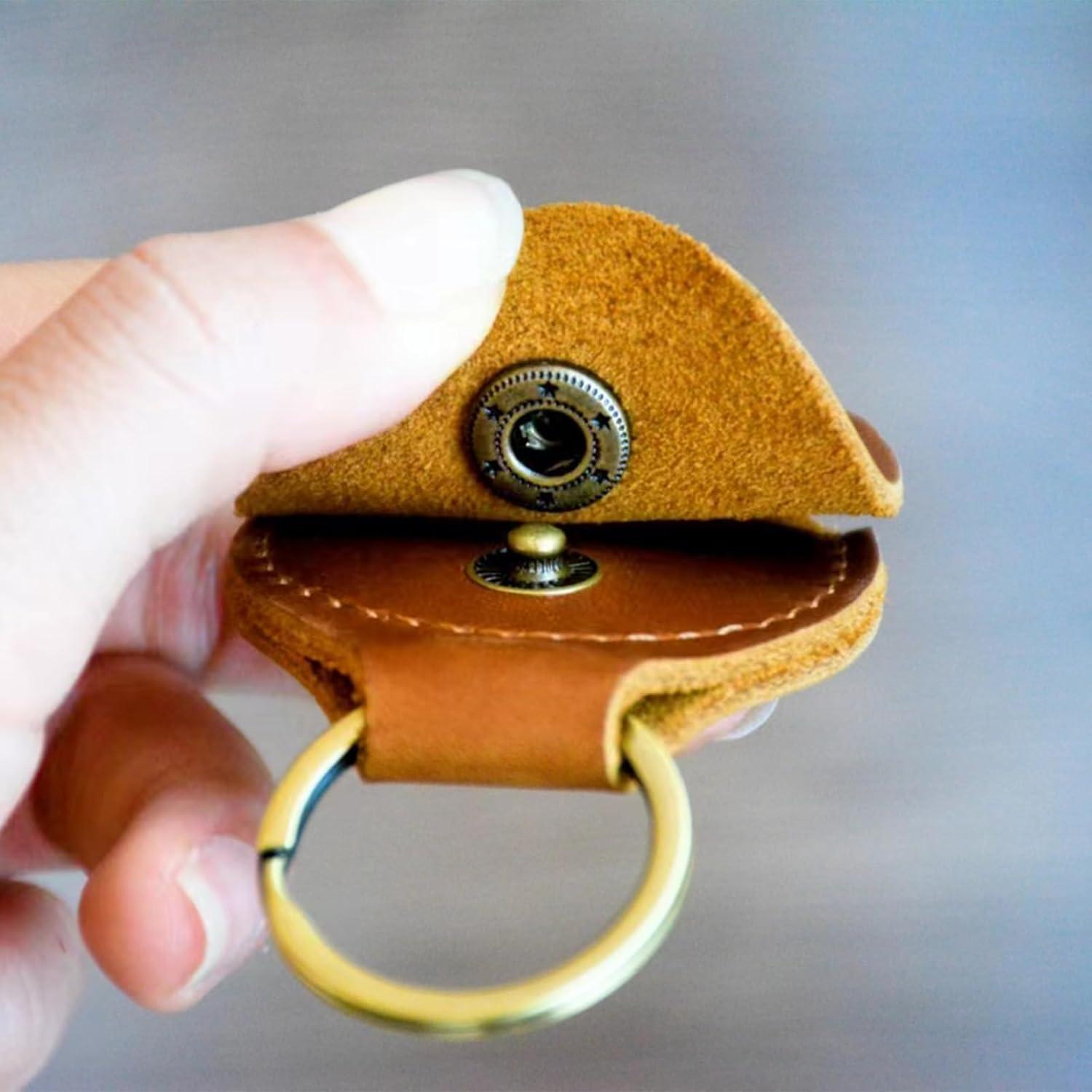 Soporte para llavero de cuero genuino APY para Airtag Marrón