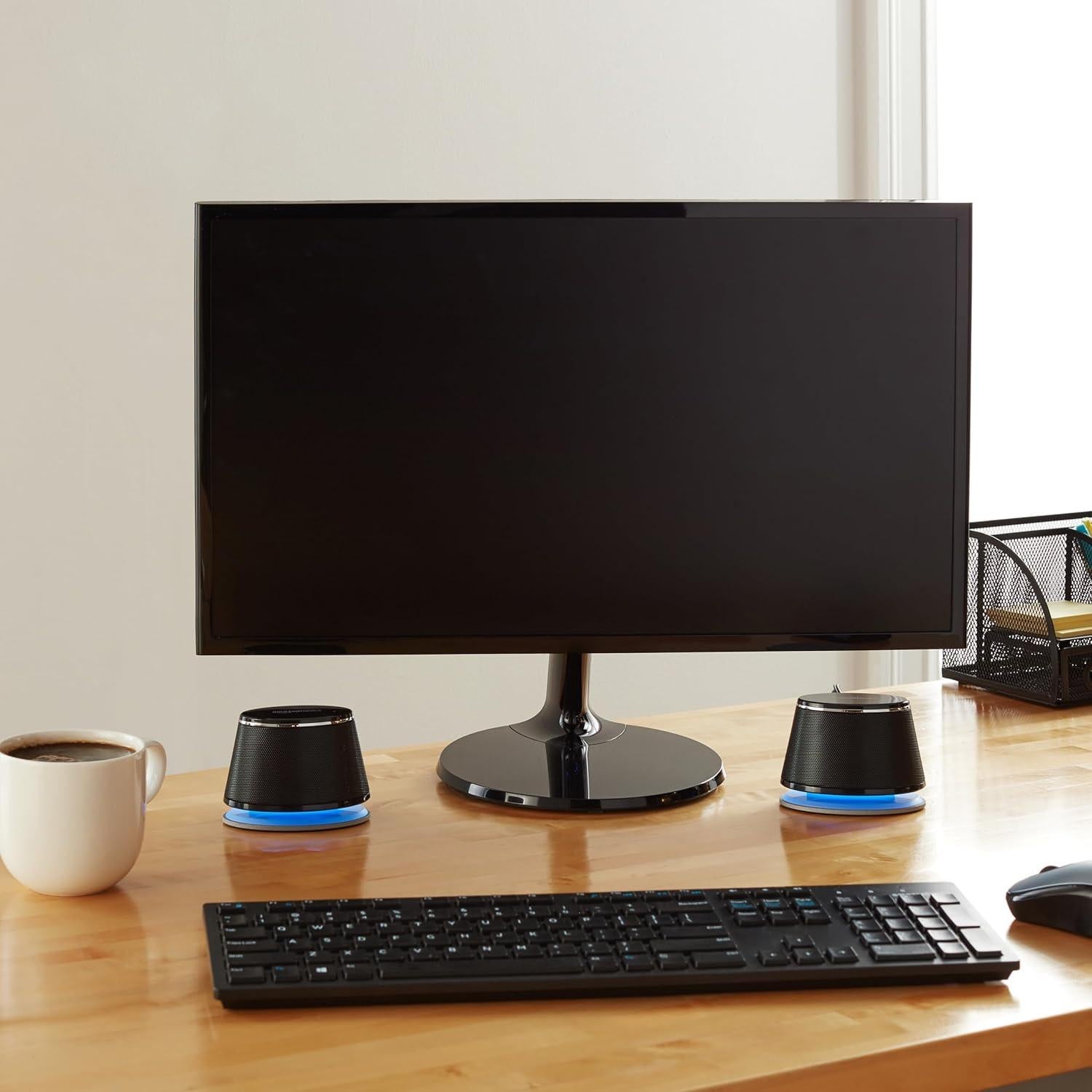 Altavoces Estéreo 2.0 Amazon Basics para PC USB Negro