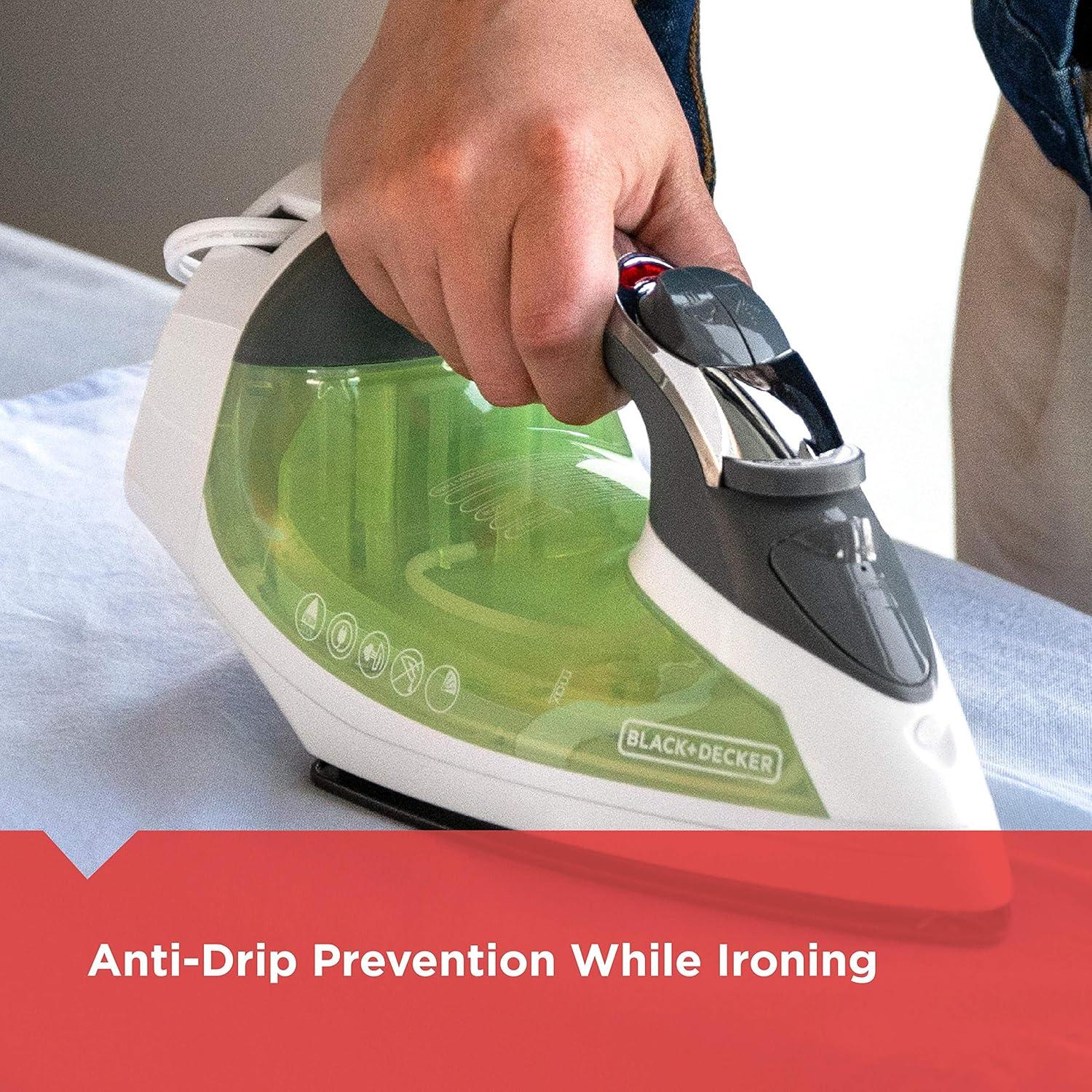 Plancha de Vapor BLACK+DECKER ICR06X con Cable Retráctil