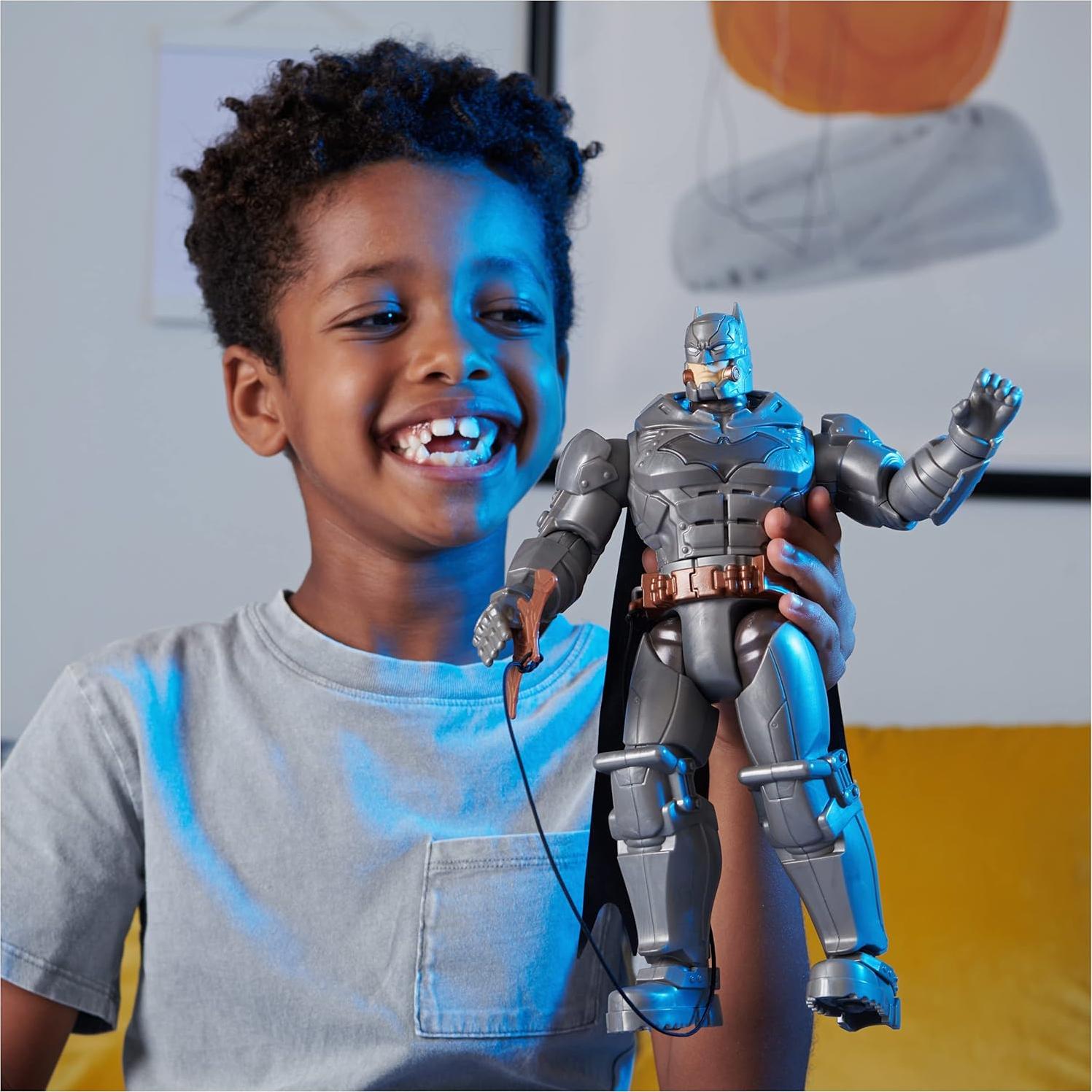 Figura de Acción Batman Battle Strike DC Comics 30 cm 5 Accesorios