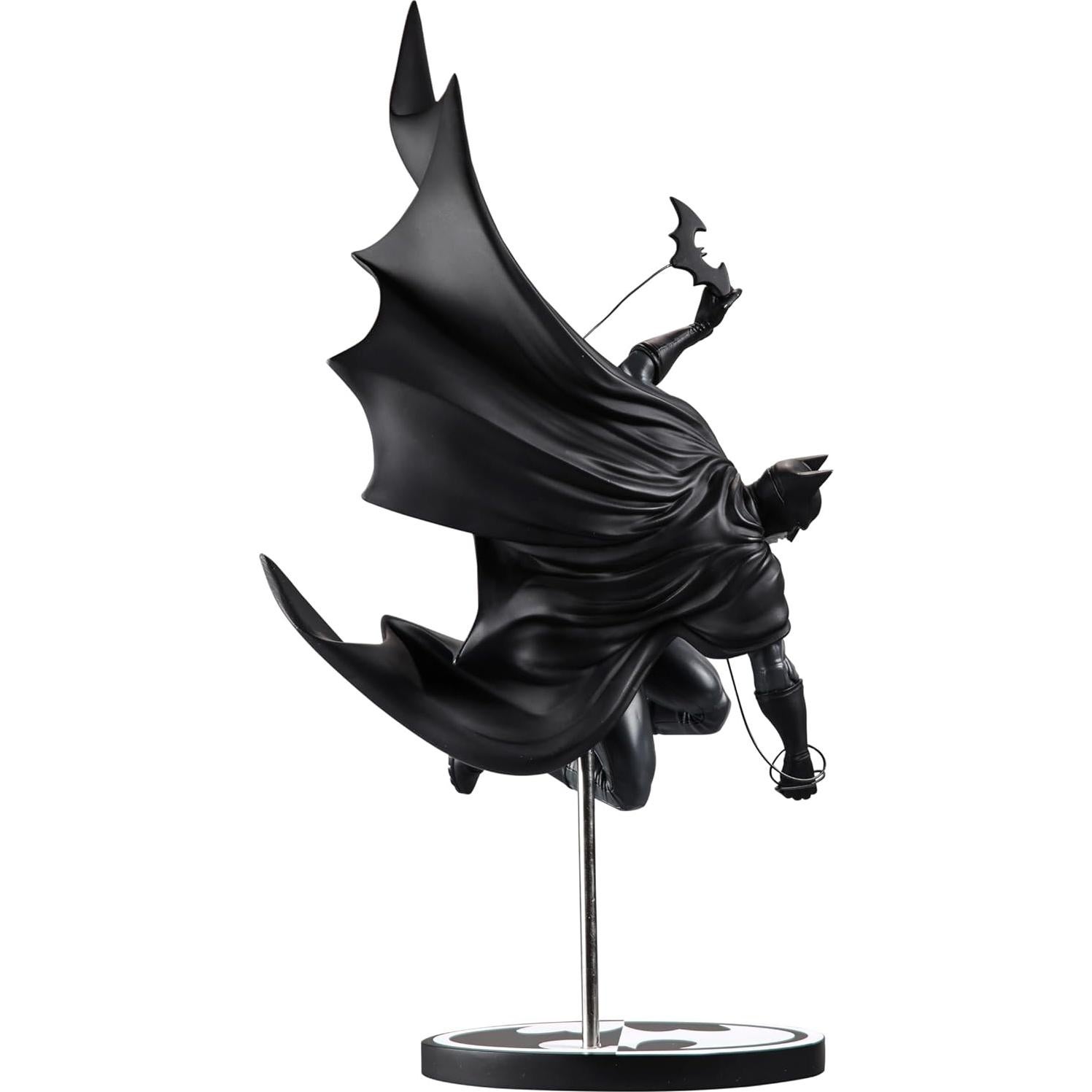 Estatua Batman Negro y Blanco McFarlane Toys 24.9 cm Ed. Limitada