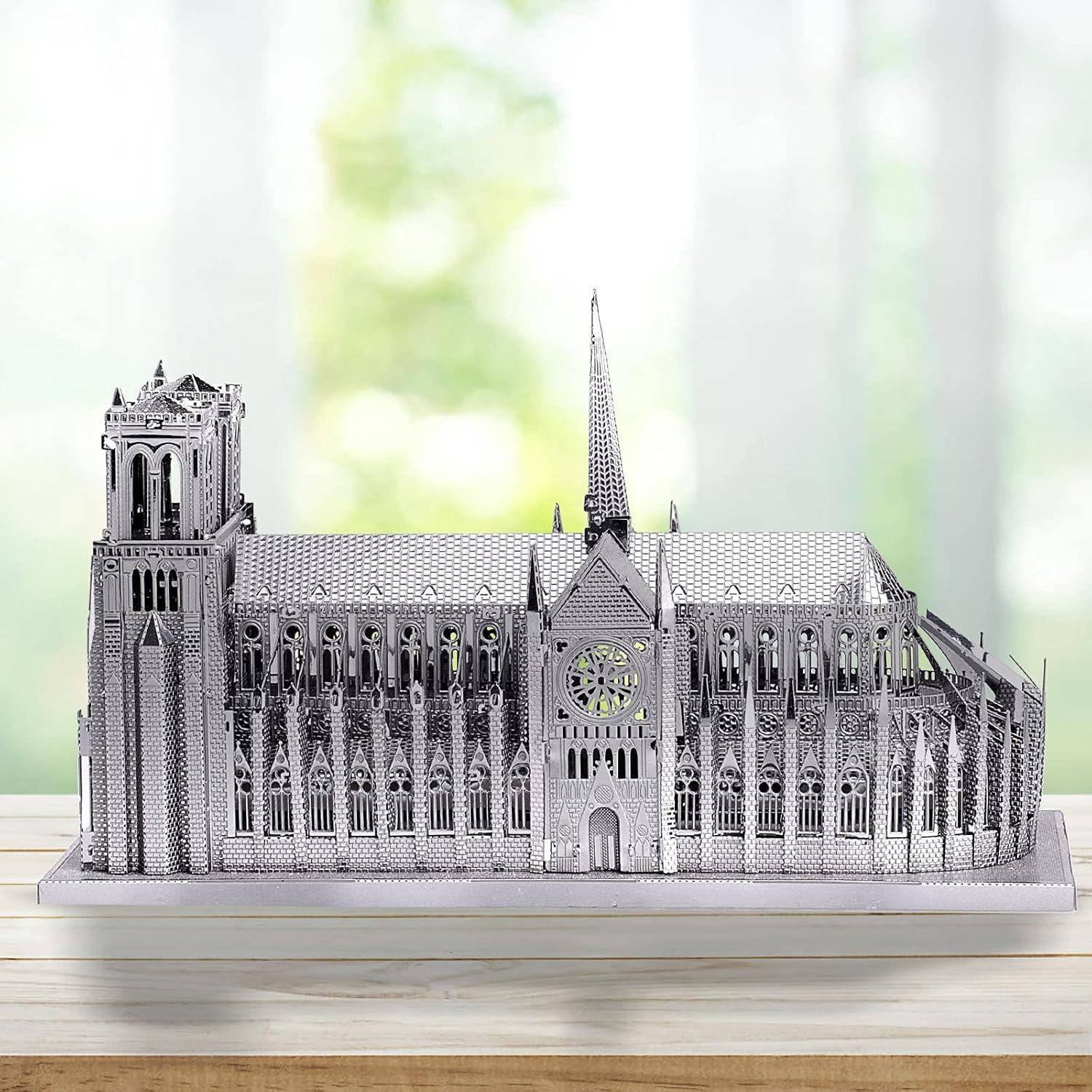 Rompecabezas 3D de Metal Piececool Catedral Notre Dame Plata