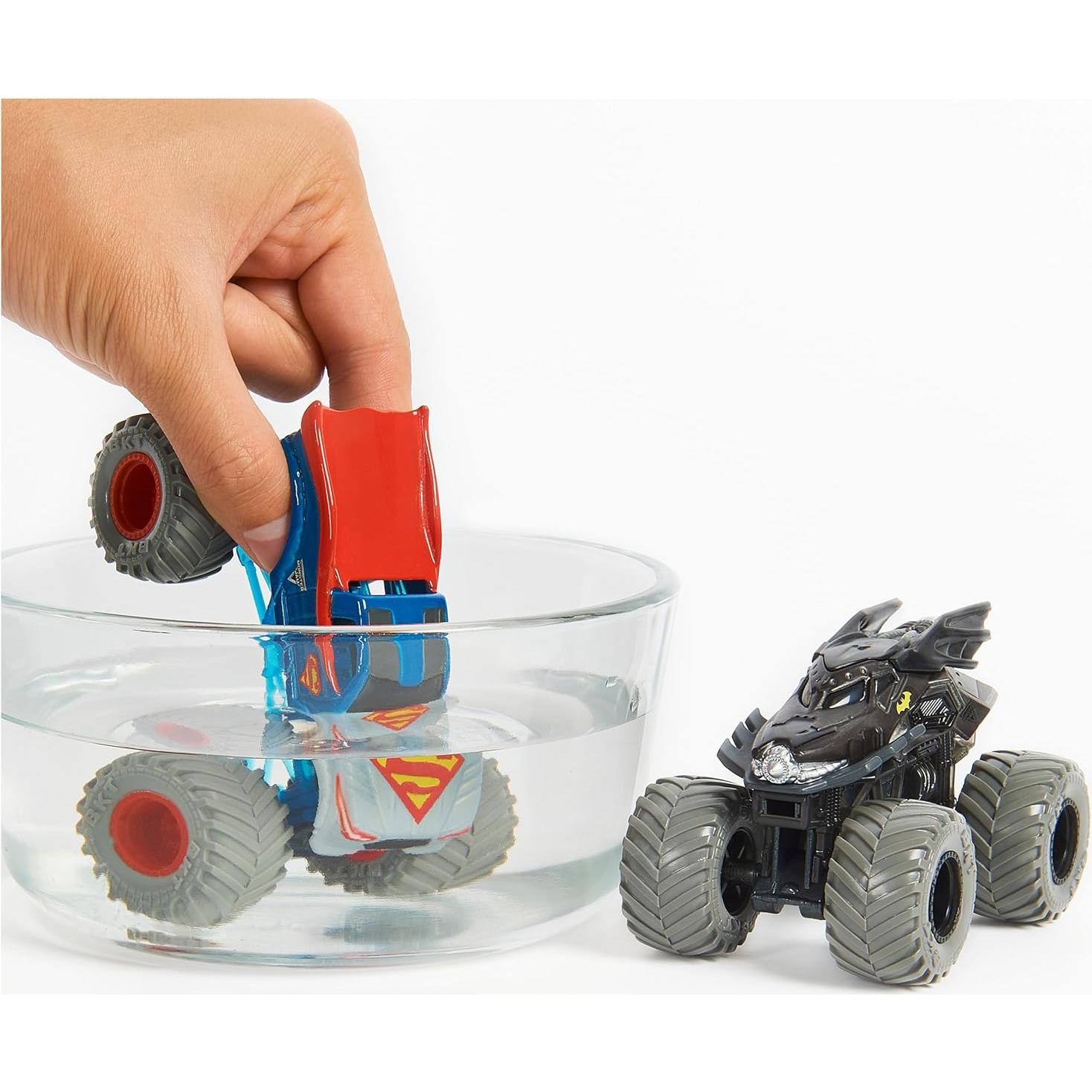 Camiones Monstruo Monster Jam 1:64 que Cambian de Color