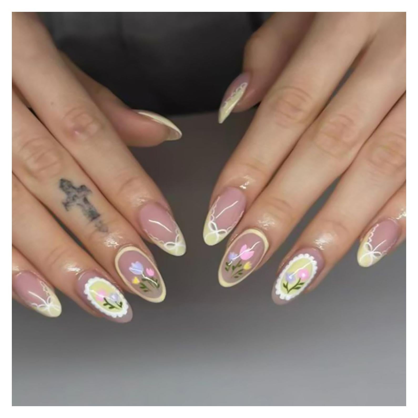 Uñas Postizas KSTBJN Almendra Francesa con Flores 24 Piezas