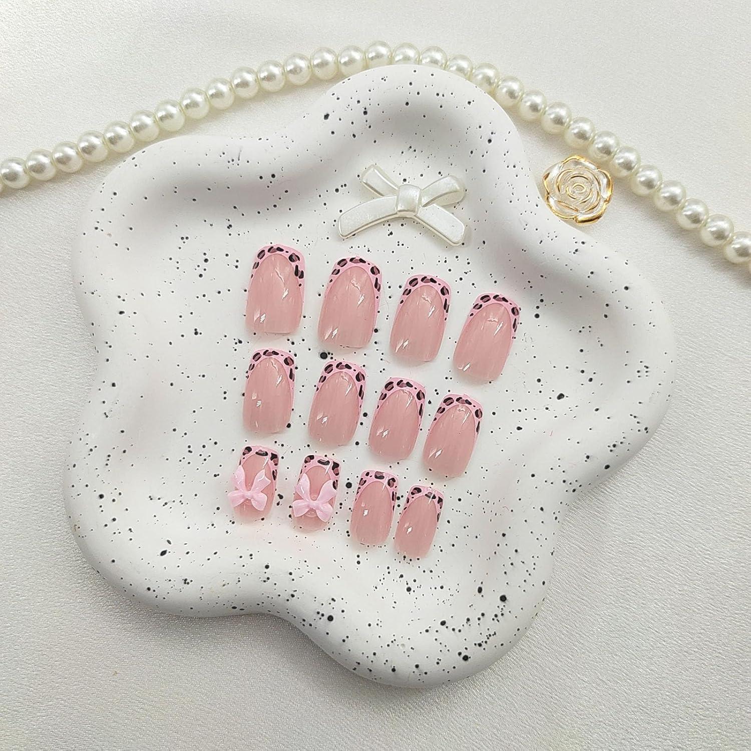 Uñas Postizas Medianas Cuadradas FOLONRAL 24Pcs Lazo 3D