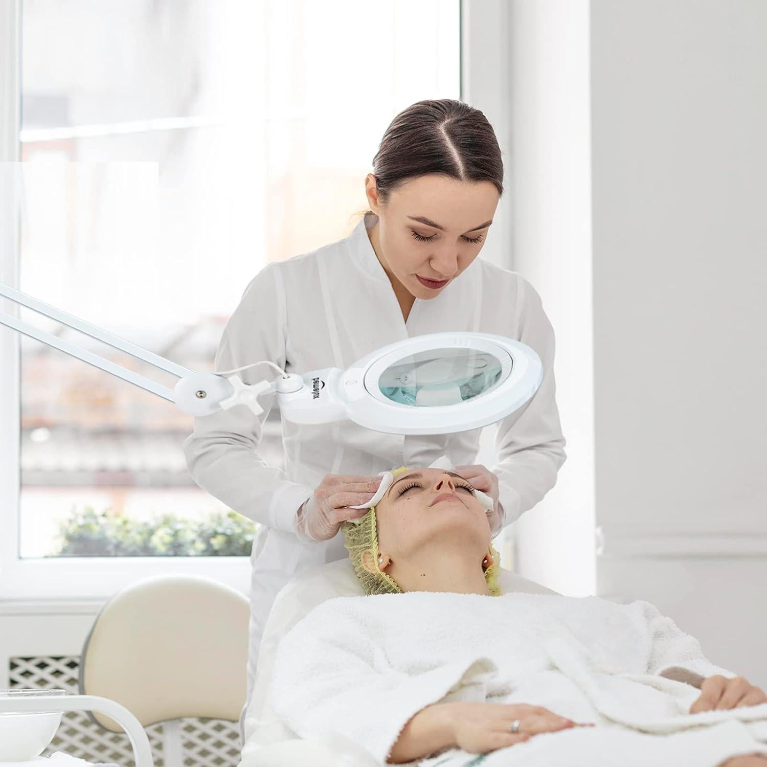 Lámpara de escritorio con lupa Bemelux 6" LED 1200 lúmenes