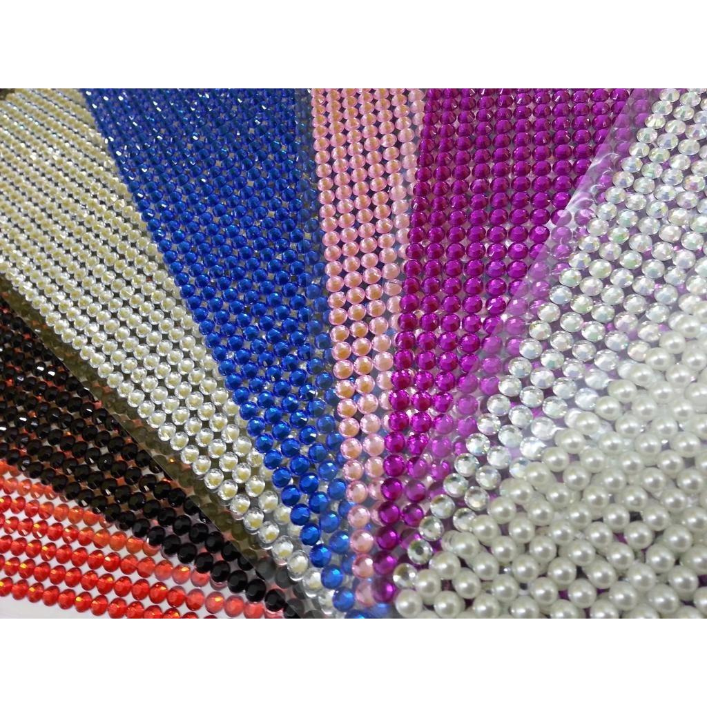 Hoja de gemas de diamante de strass adhesivas doradas 1500u