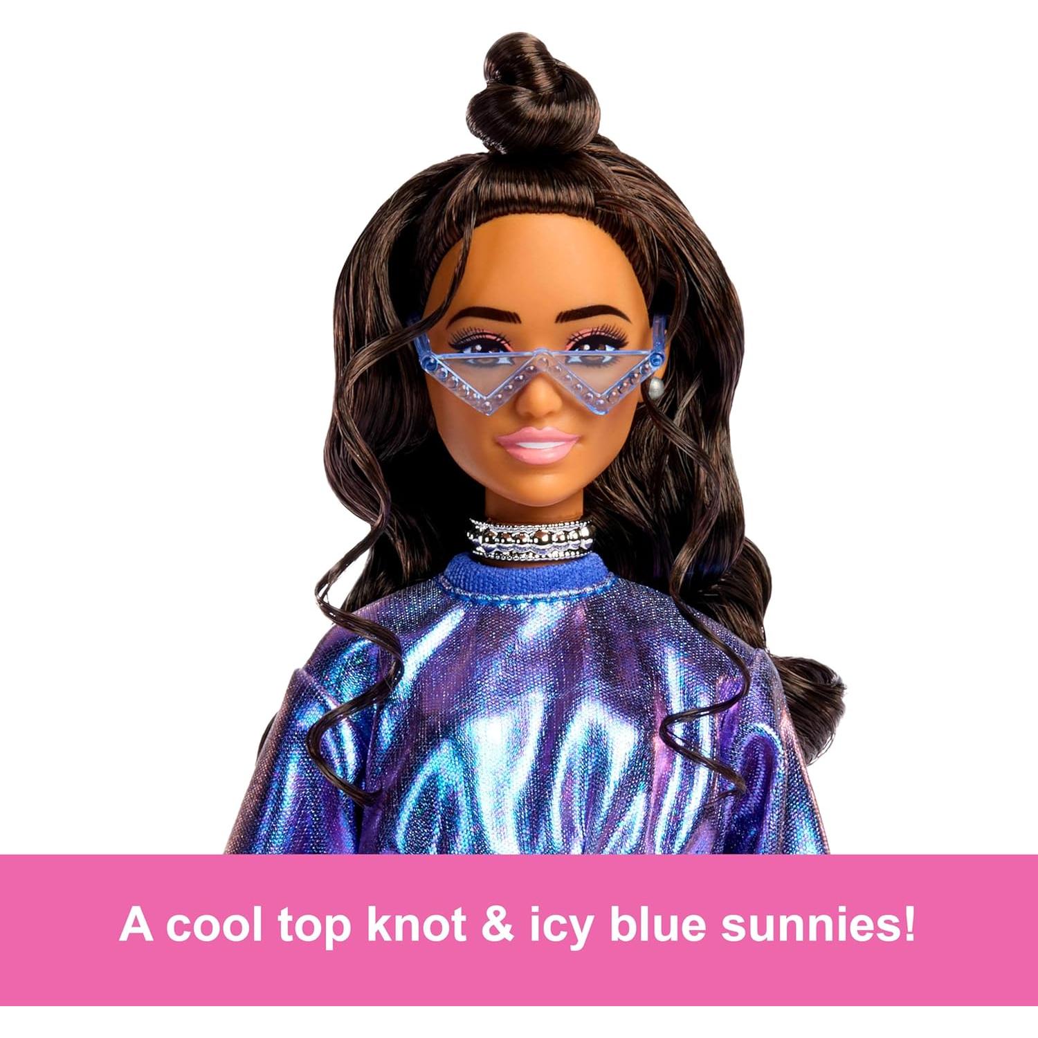 Muñeca Barbie Estilo Deluxe #7 - Top y Falda Azul Metálico