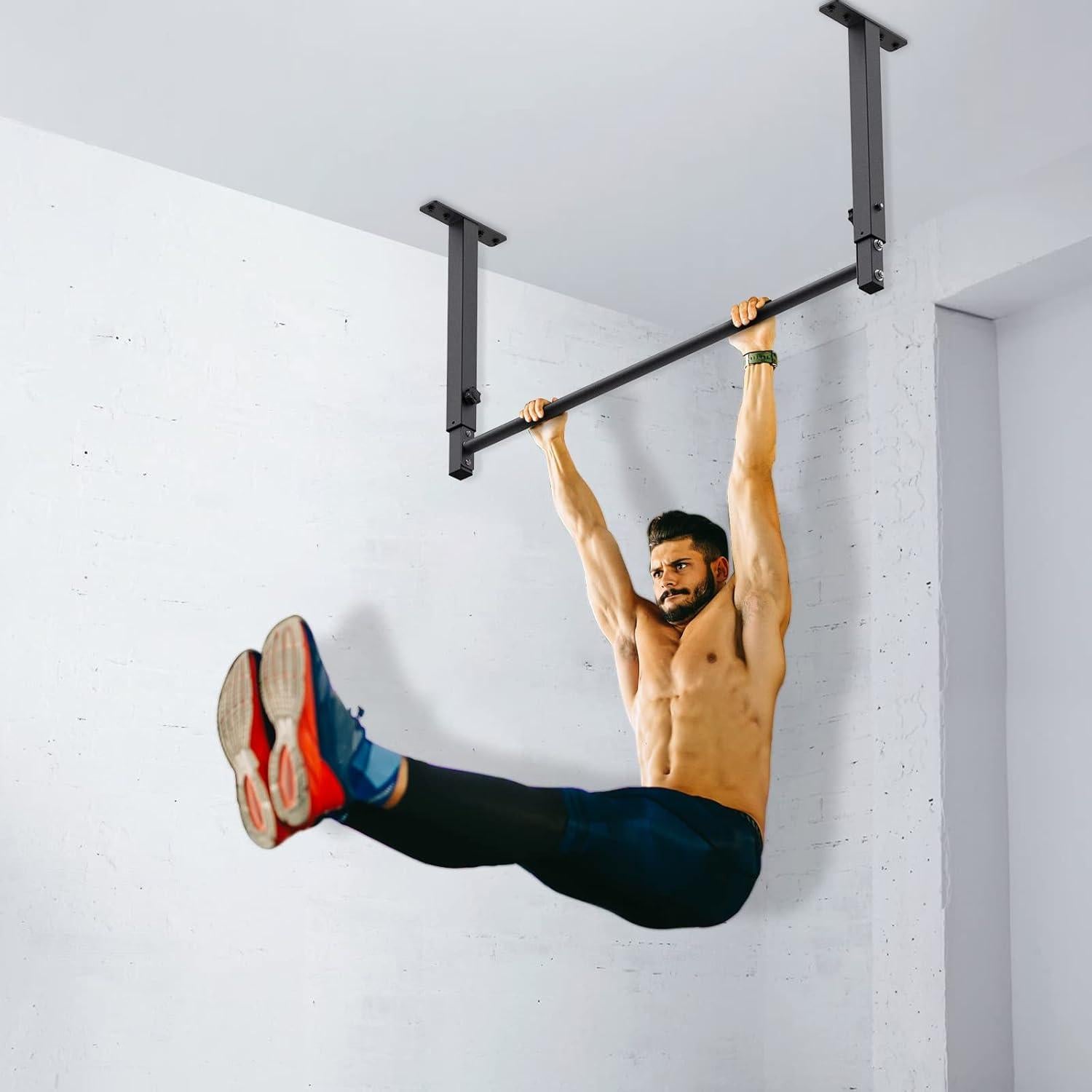 Barra de Dominadas Montada en Techo Kipika 226.8 kg Ajustable