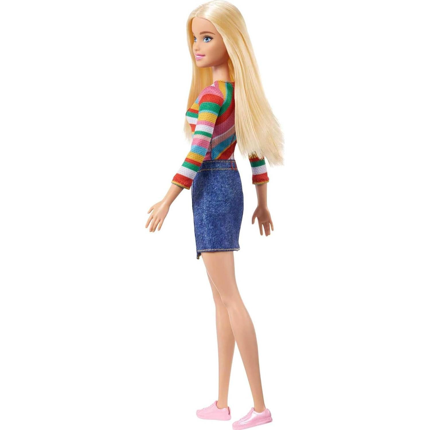 Muñeca Barbie Malibu con Camiseta Arcoíris y Falda de Mezclilla
