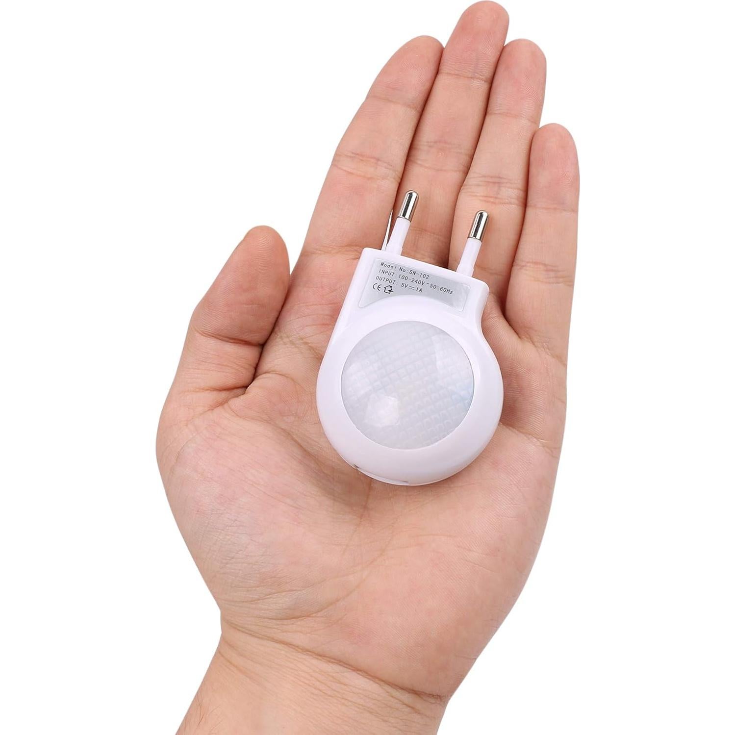 Paquete de 4 Luces Nocturnas LED Omeet 0.7W con Sensor