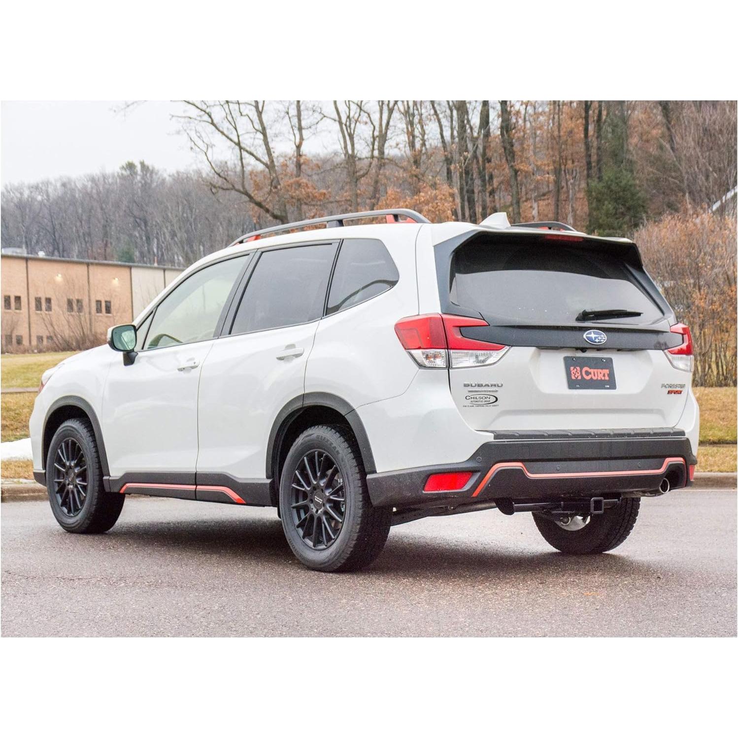 Enganche de Remolque CURT Clase 3 para Subaru Forester 13409