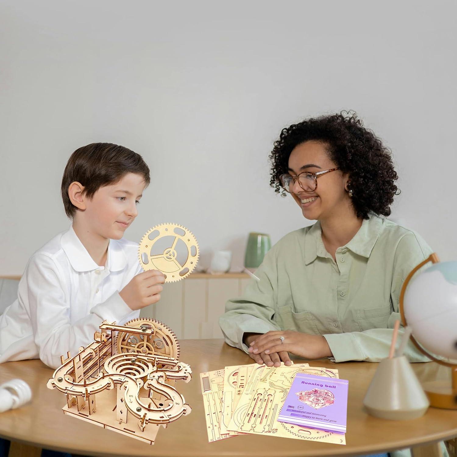 Rompecabezas 3D de Madera JGM con Canica - 30.6x23.3cm