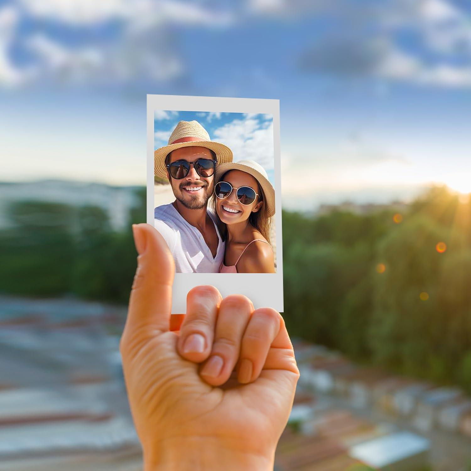 Fujifilm Mini Instax Films + Marcos Magnéticos + Paño Microfibra (20 Hojas)