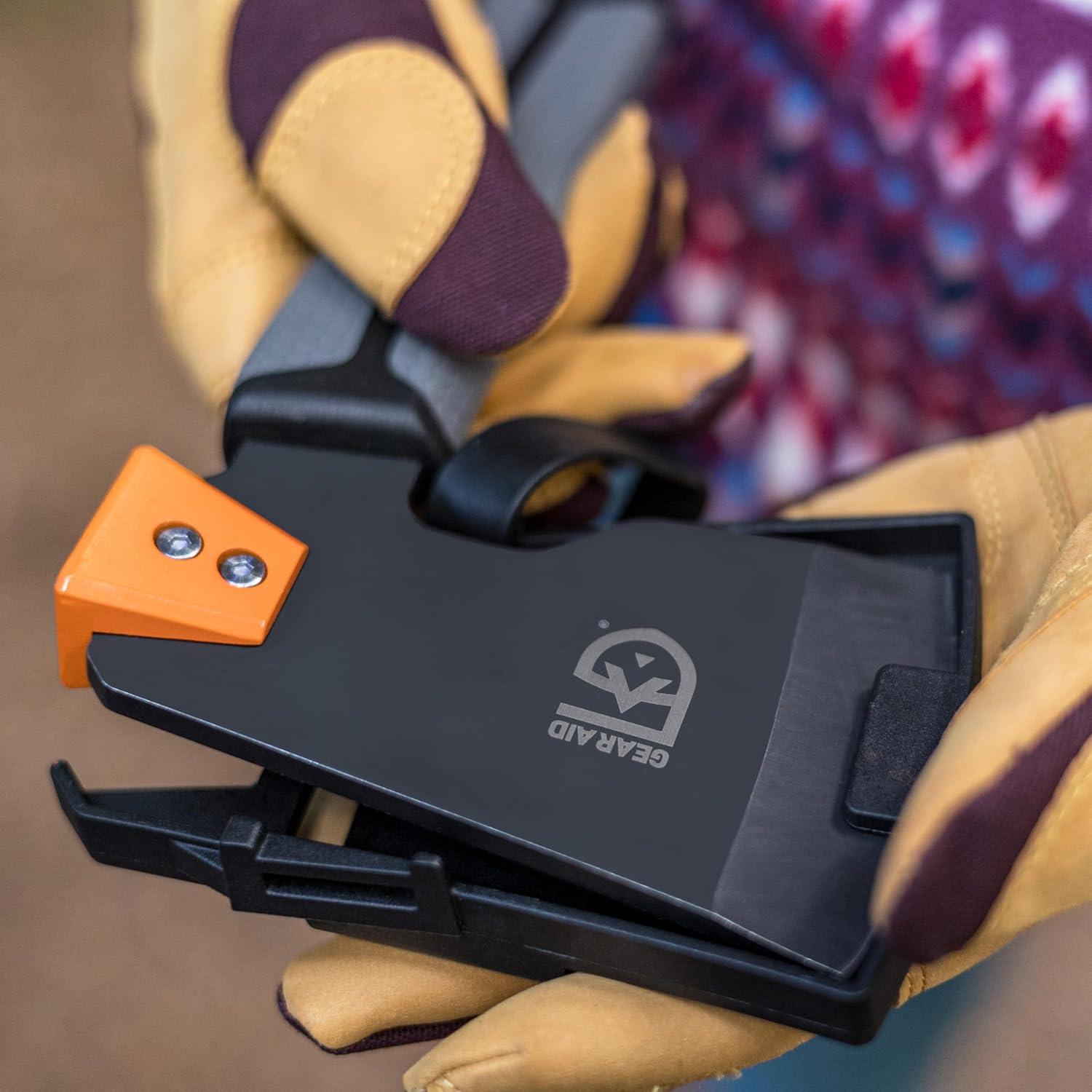 Hacha de Campamento GEAR AID Balta - Acero Inoxidable, 0.62 kg