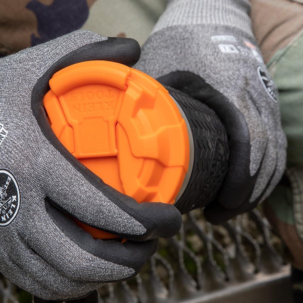 Vaso Aislado de Acero Inoxidable Klein Tools 20 Oz con Tapa