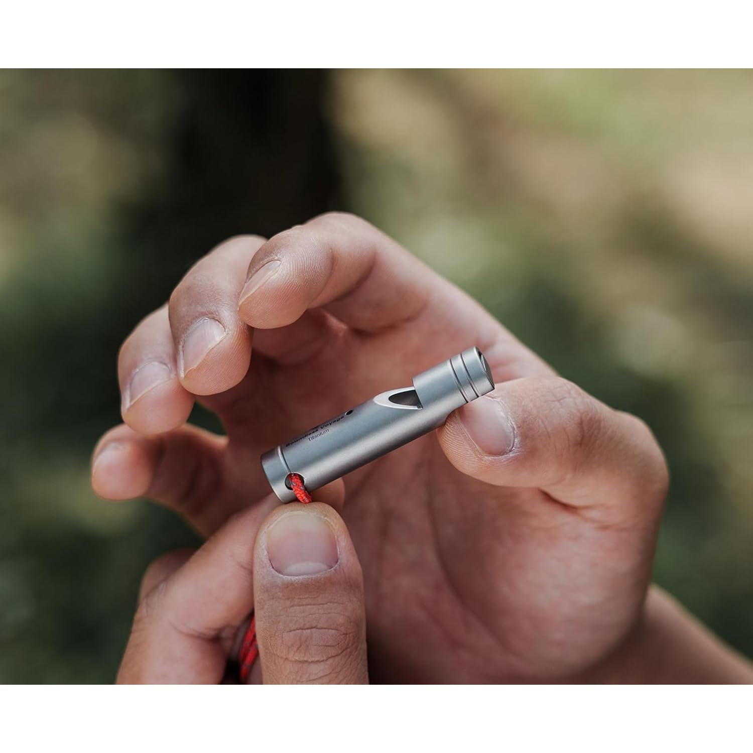 Silbato de Titanio Boundless Voyage Ti9015O Ultra Ligero 120dB