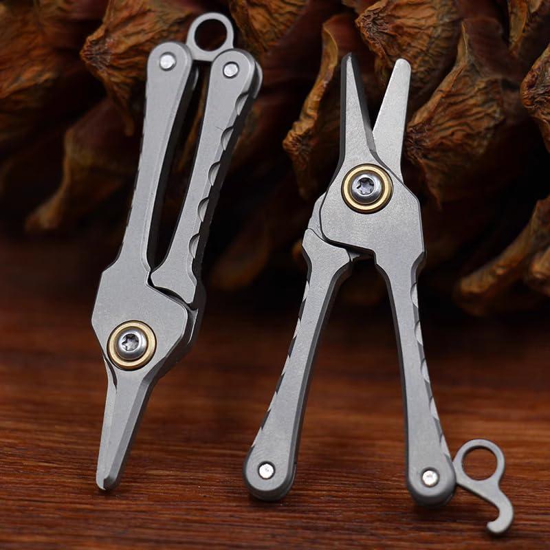 EDC Mini Titanium Alloy Scissors, Nose Hair Trimmer, Men's Beard Scissors, Manual Nose Safety Shaving Scissors (Type A)