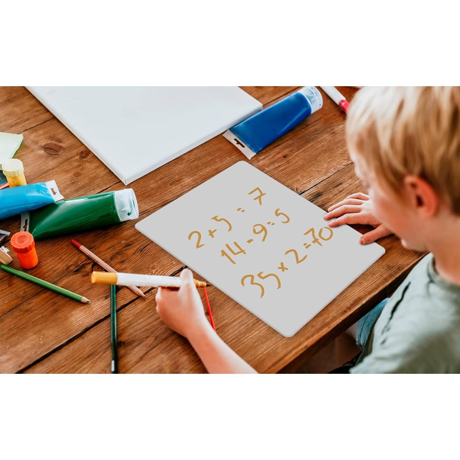 Paquete de 12 Tableros Blancos Doble Cara 34.5x27.2cm Board Geeks